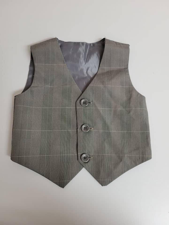 BOYS - #980 - 12 Months - Vest