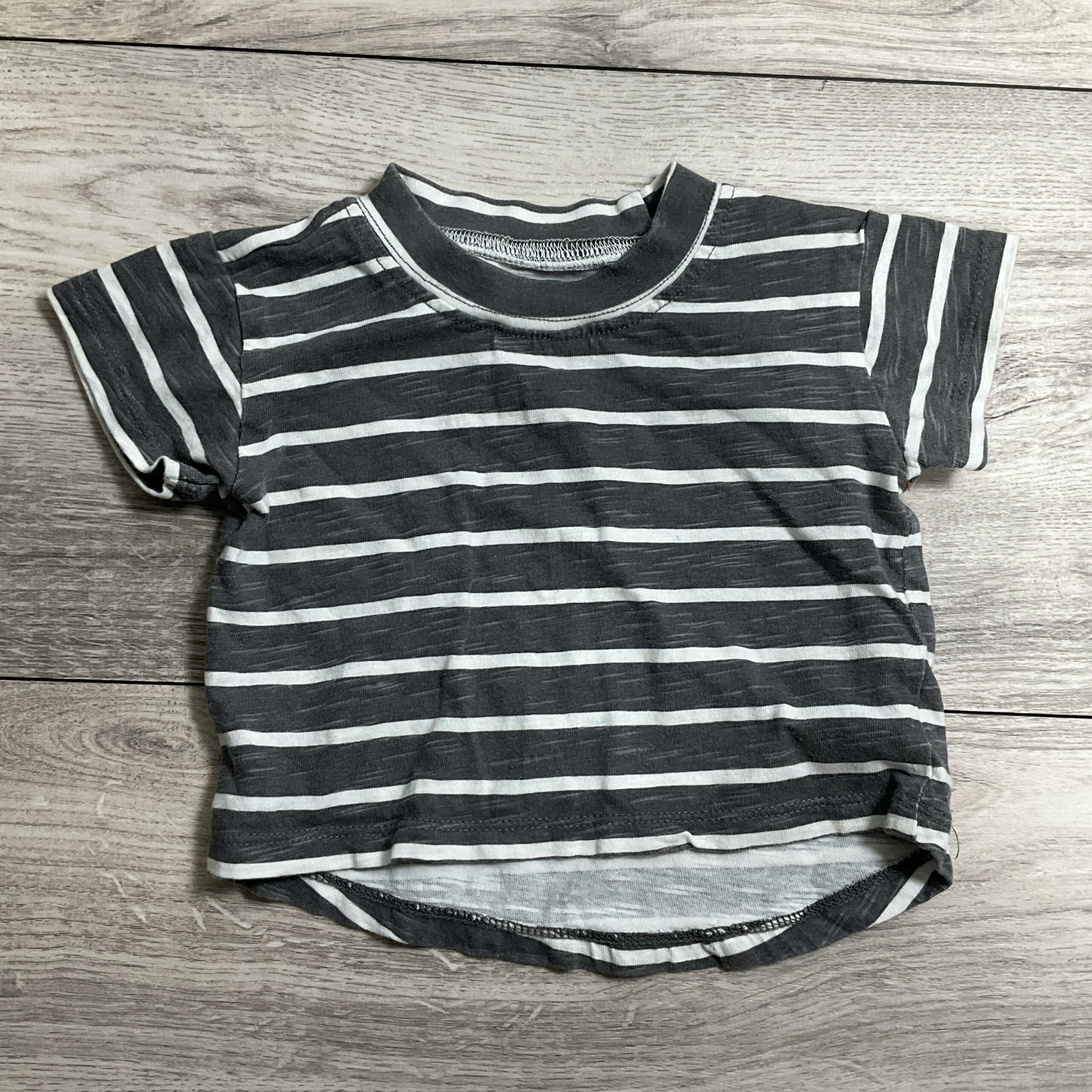 BOYS - 3/6 Month - light gray Shirt