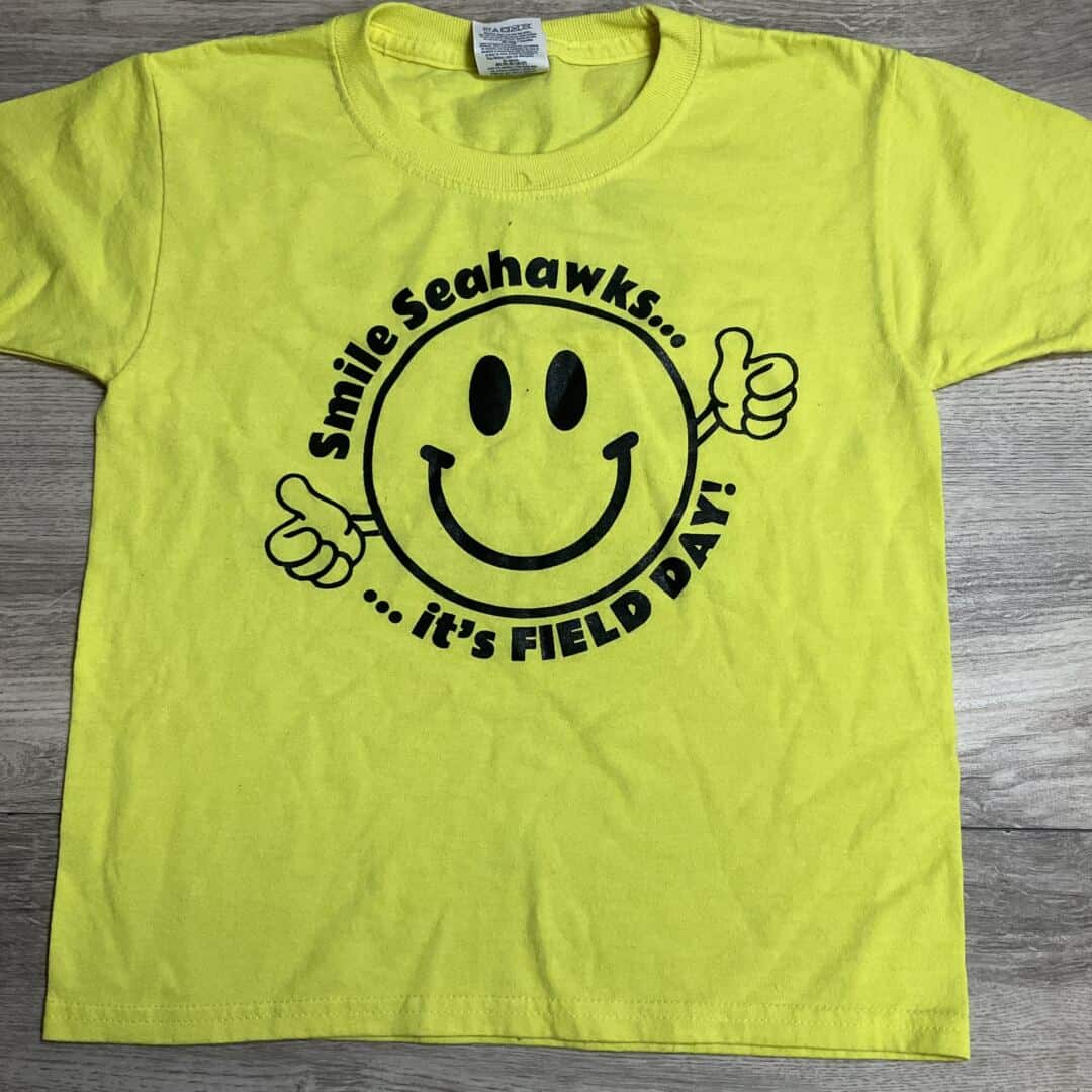 BOYS / GIRLS - Size 5/6 - Shirt