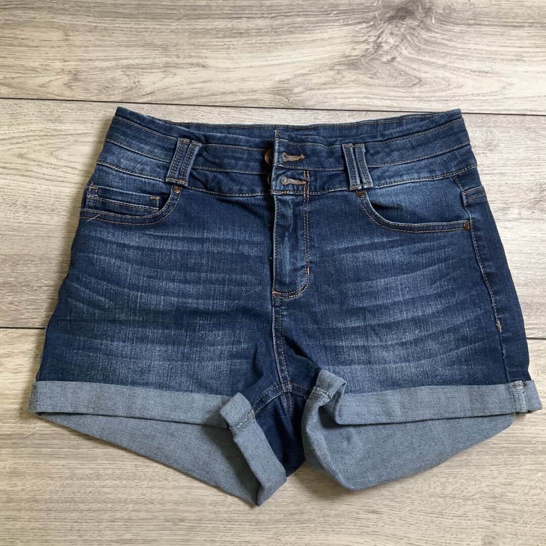 TEENS - SIZE 5 - Shorts