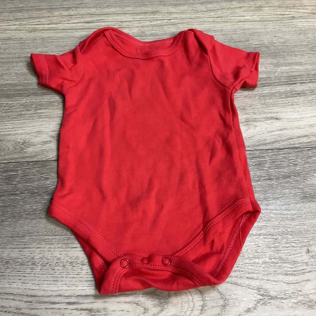 BOYS / GIRLS - 6/9 Months - Onesie