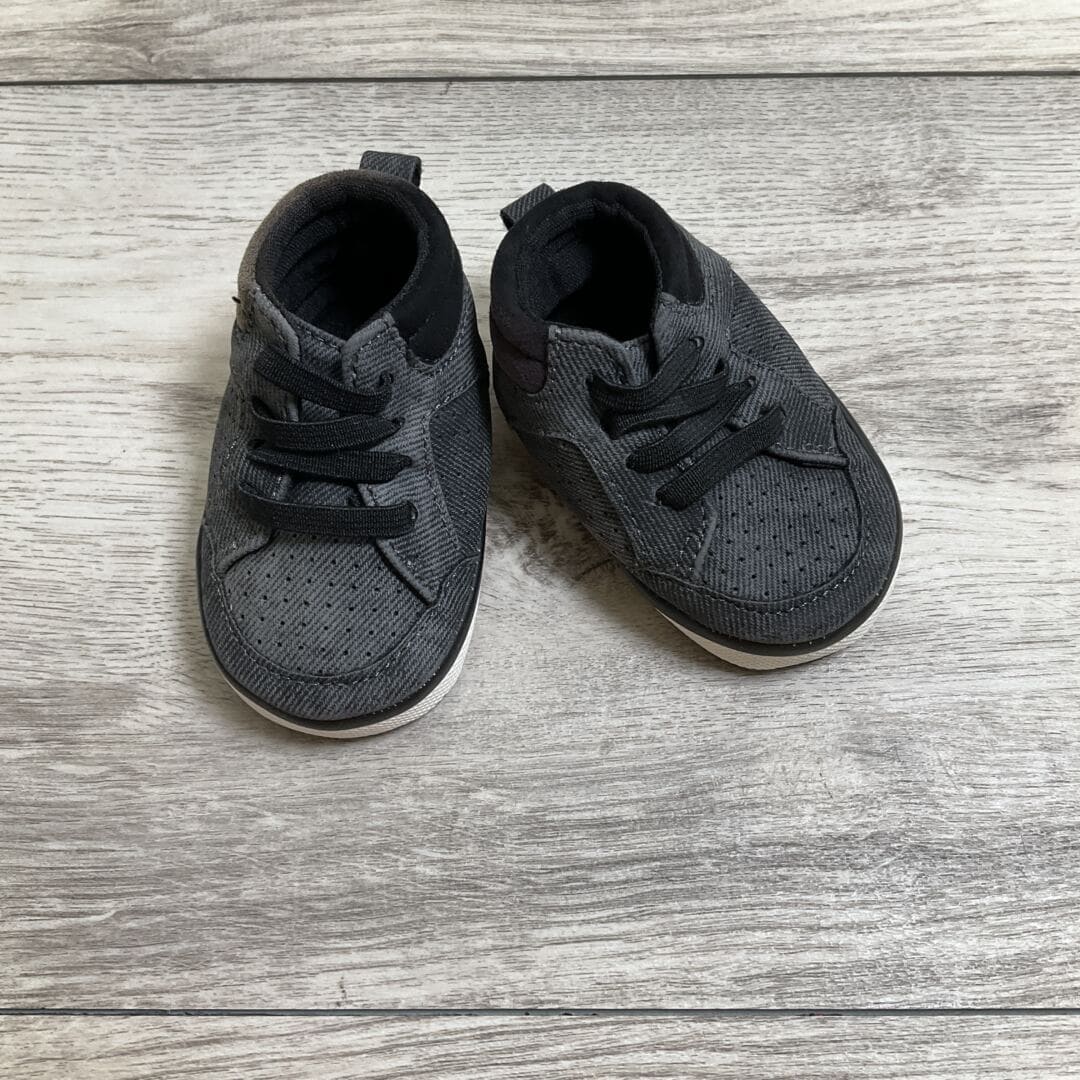 BOYS - Size 1 - Shoes