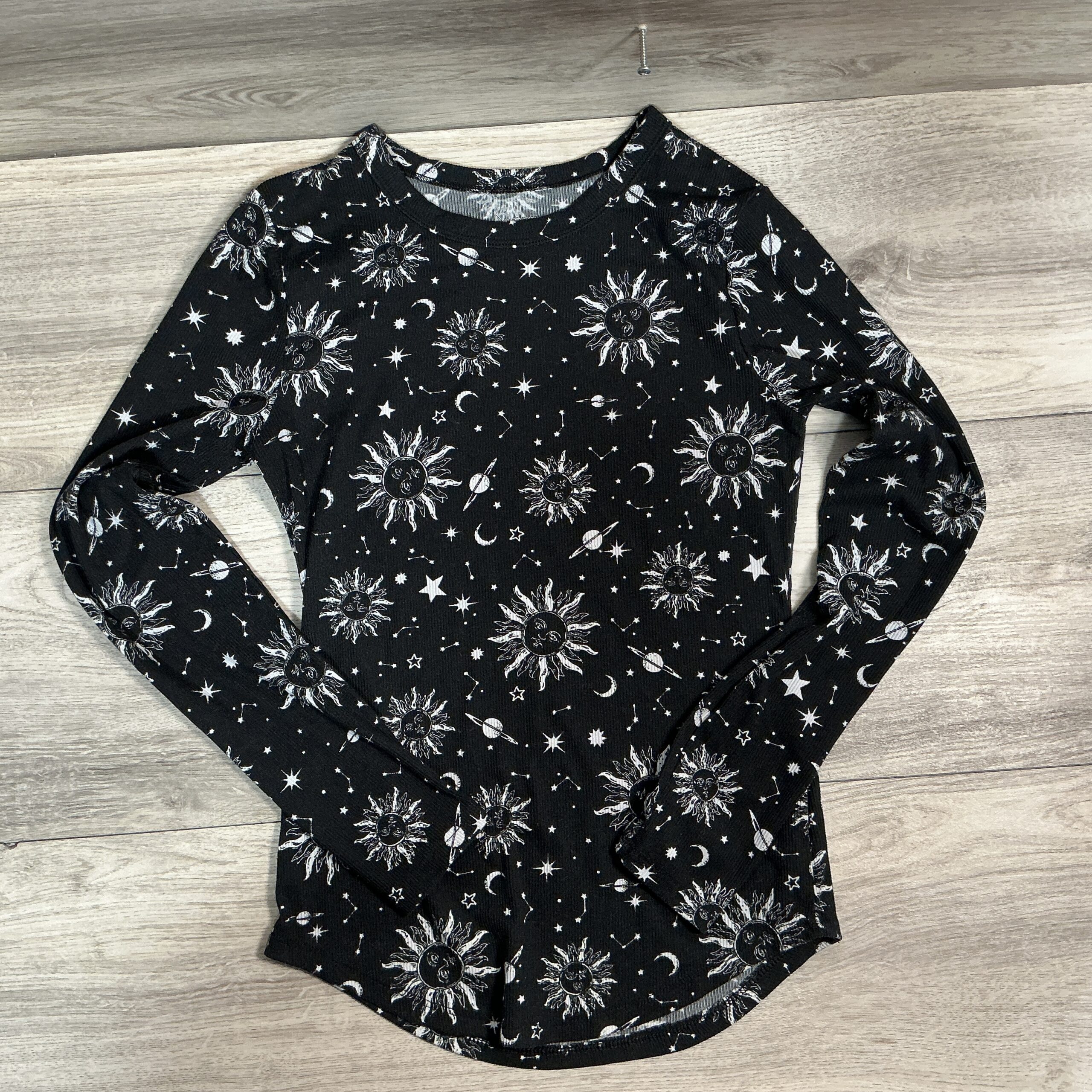 TEENS - Size Small - Shirt