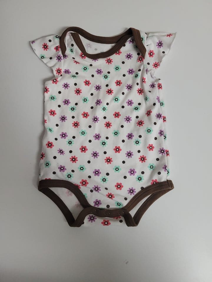 GIRLS - #1021 - 3/6 Months - Onesie