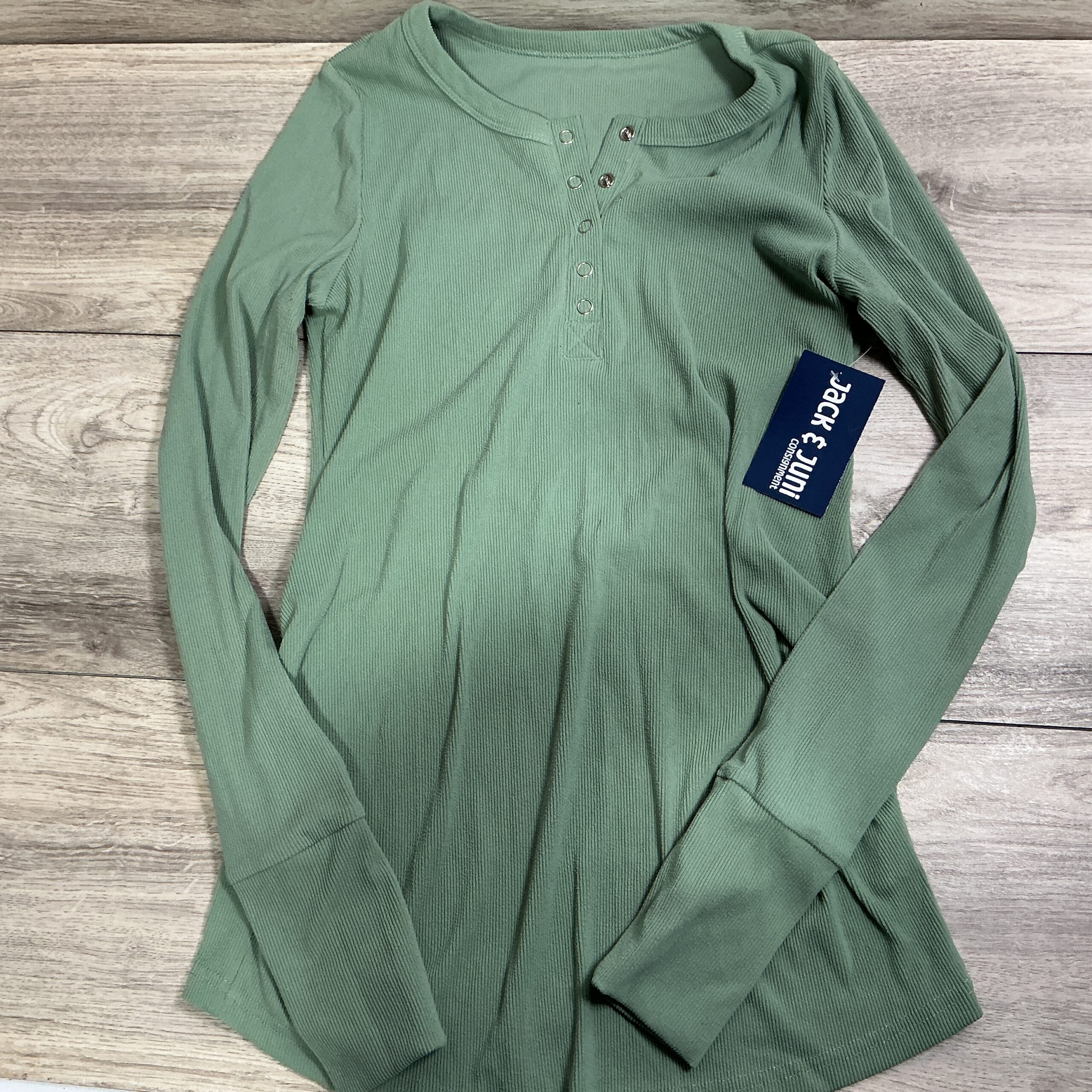 WOMENS - Small - Shirt