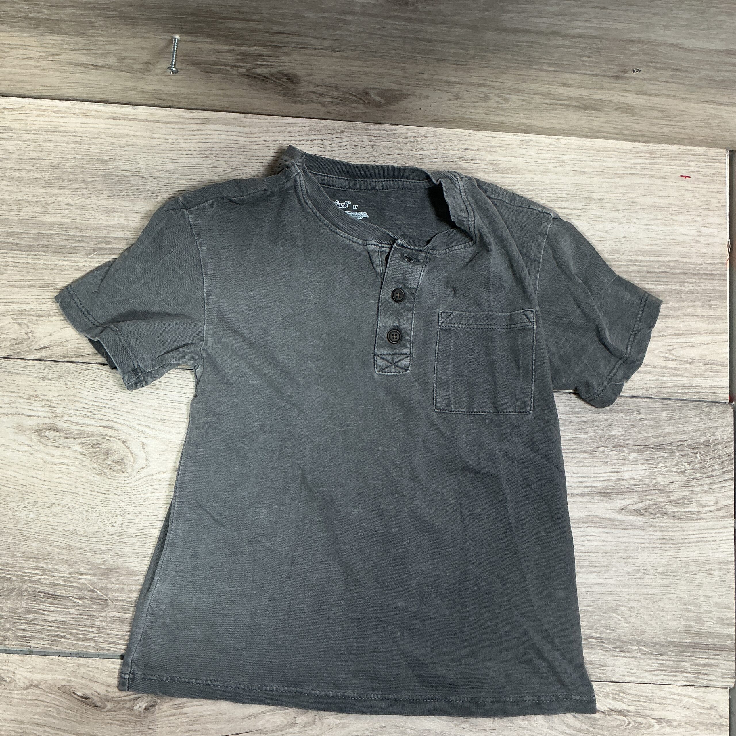 BOYS - 5T - Shirt