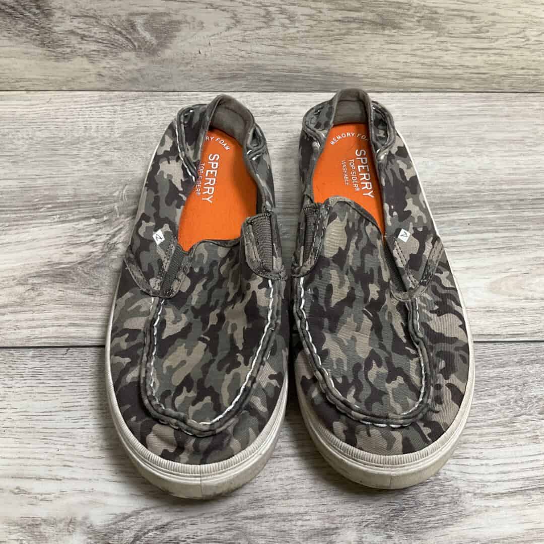 BOYS - Size 5 - Shoes