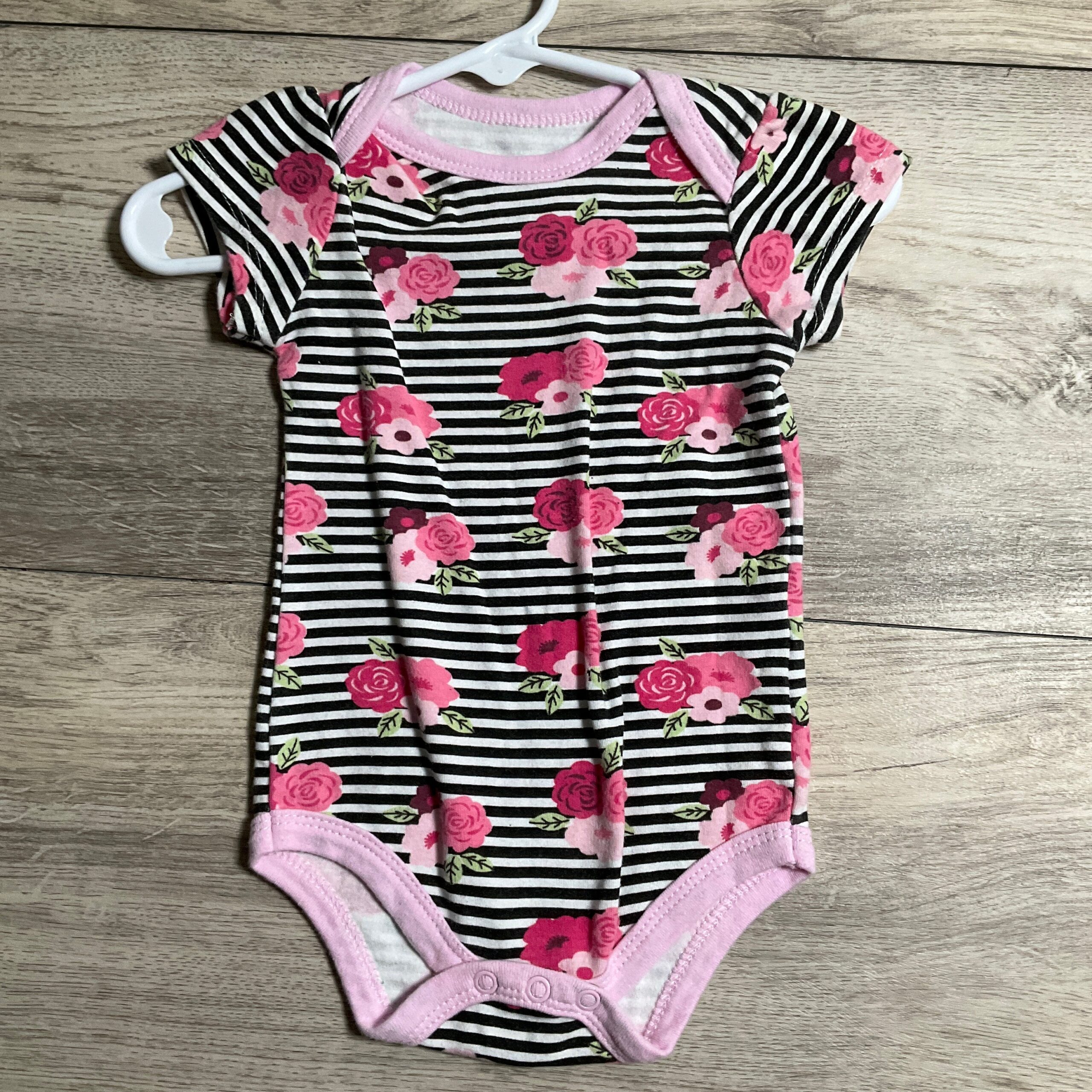 GIRLS - 6/9 Month - Onesie