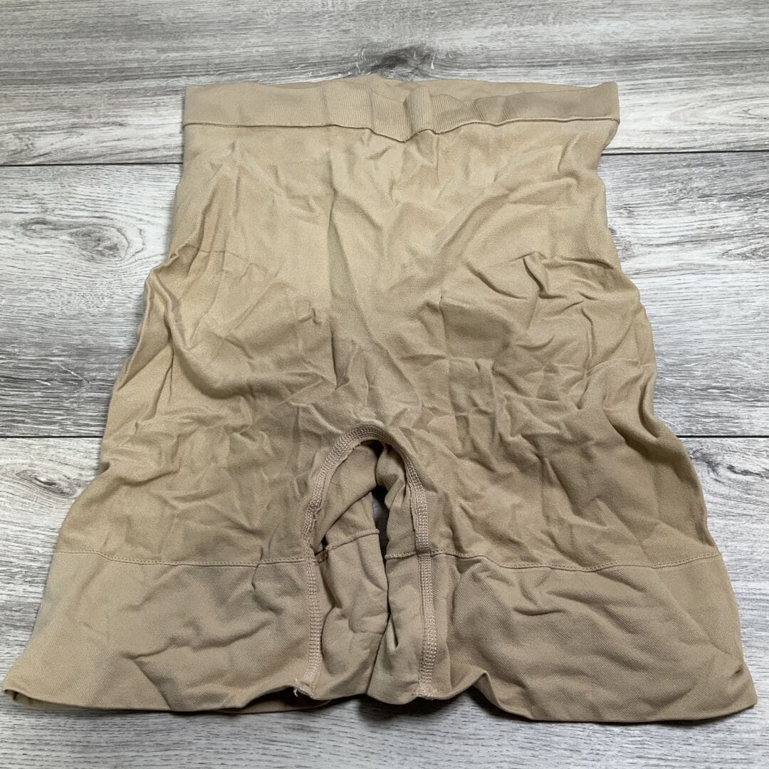 GIRLS - M/L - Shorts