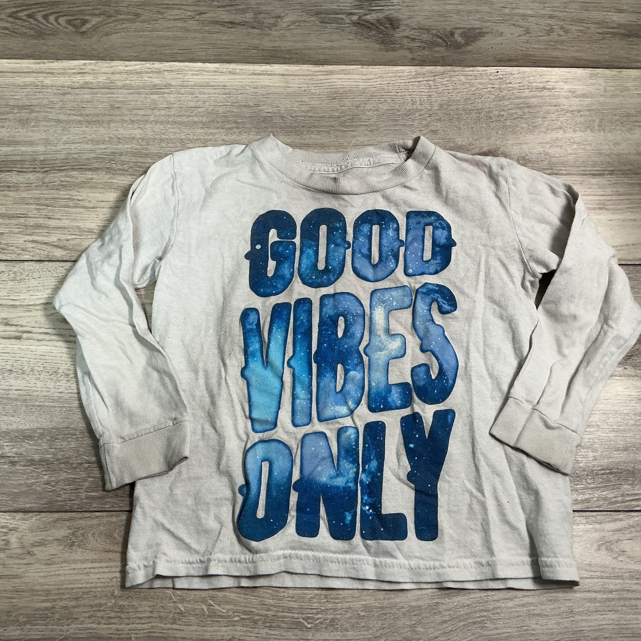 BOYS - 5/6 - Shirt - Heavy Play Clothes Condition