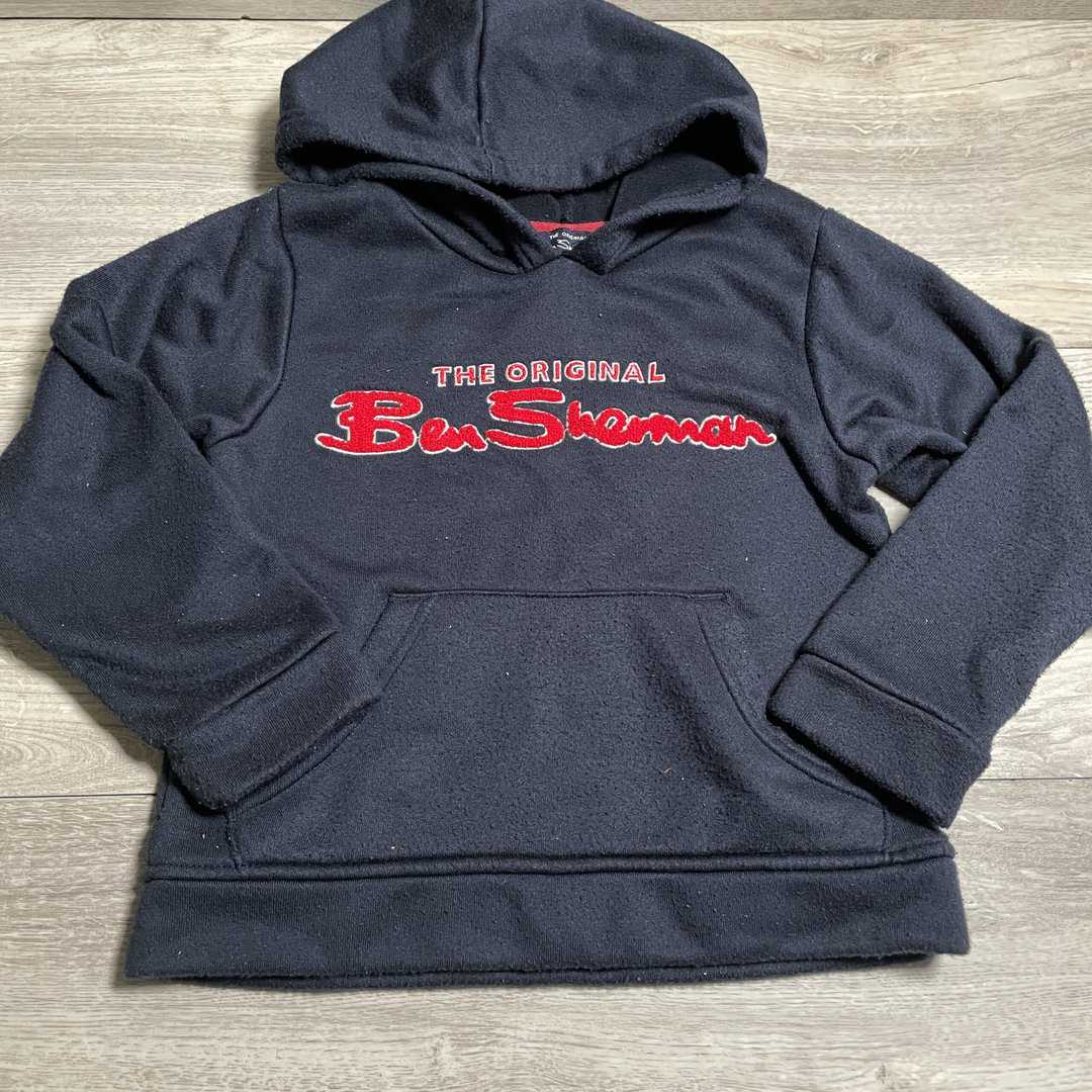 BOYS - Size 5 - Hoodie