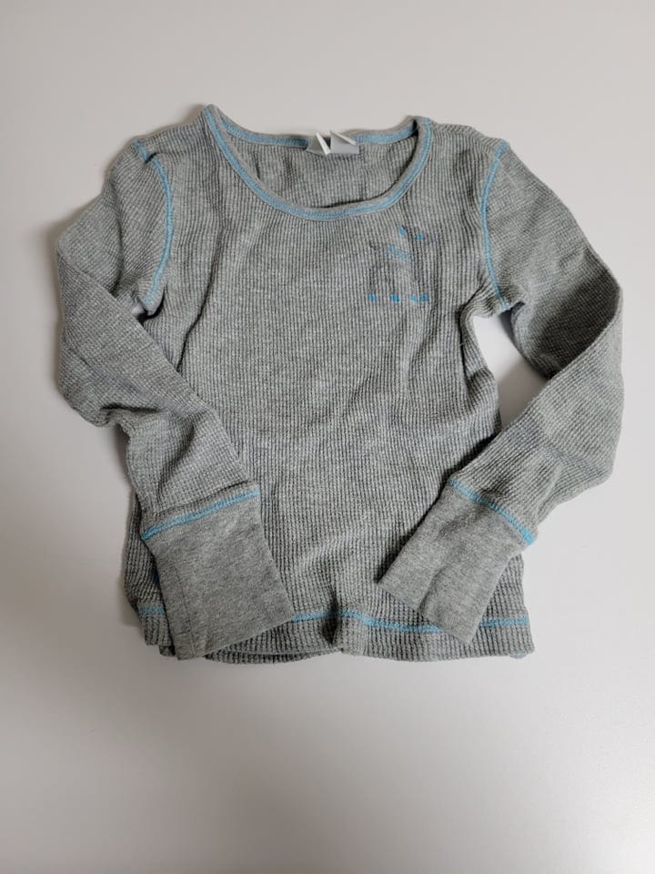 BOYS - #605 - Size 5 - Shirt