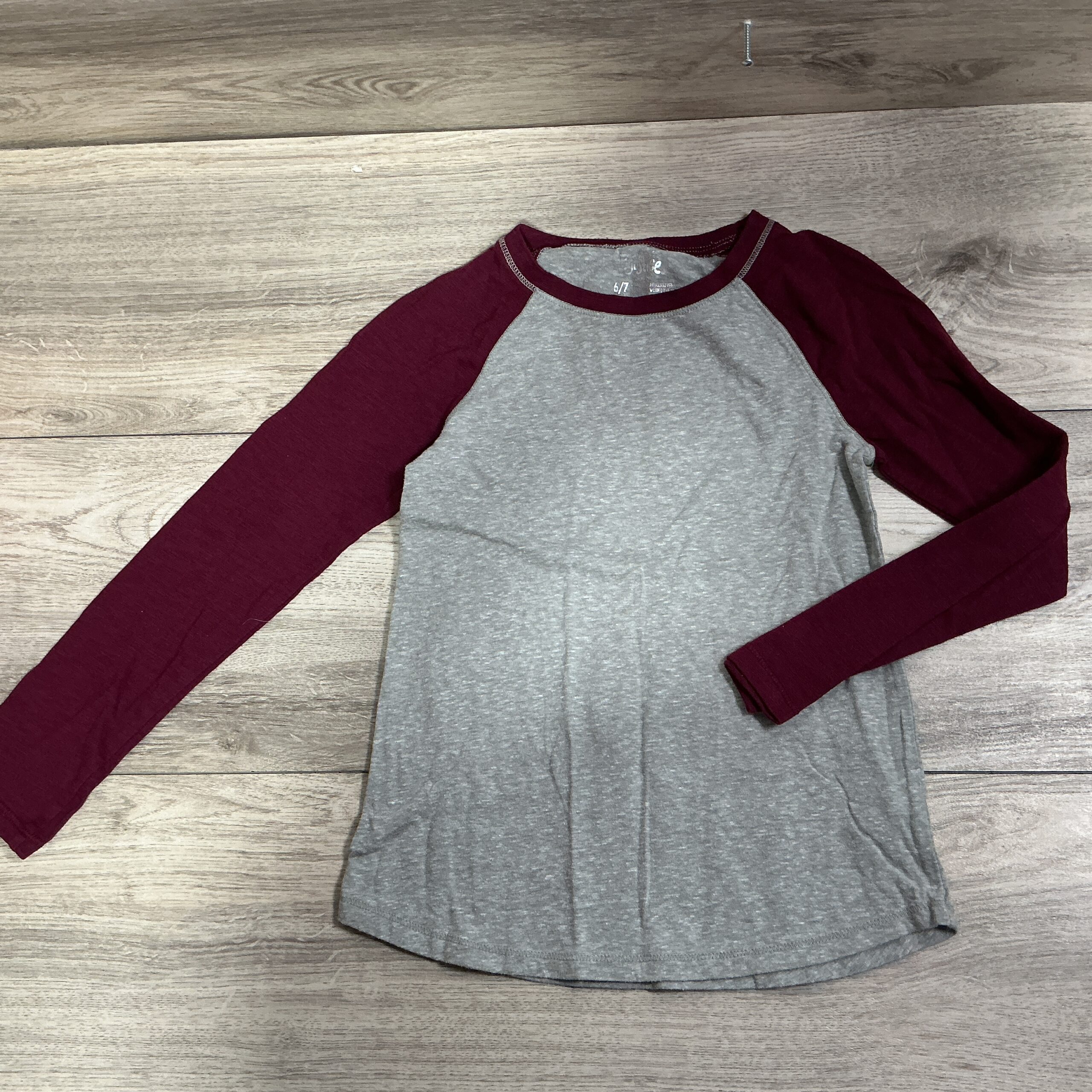 GIRLS - Size 6 - Shirt
