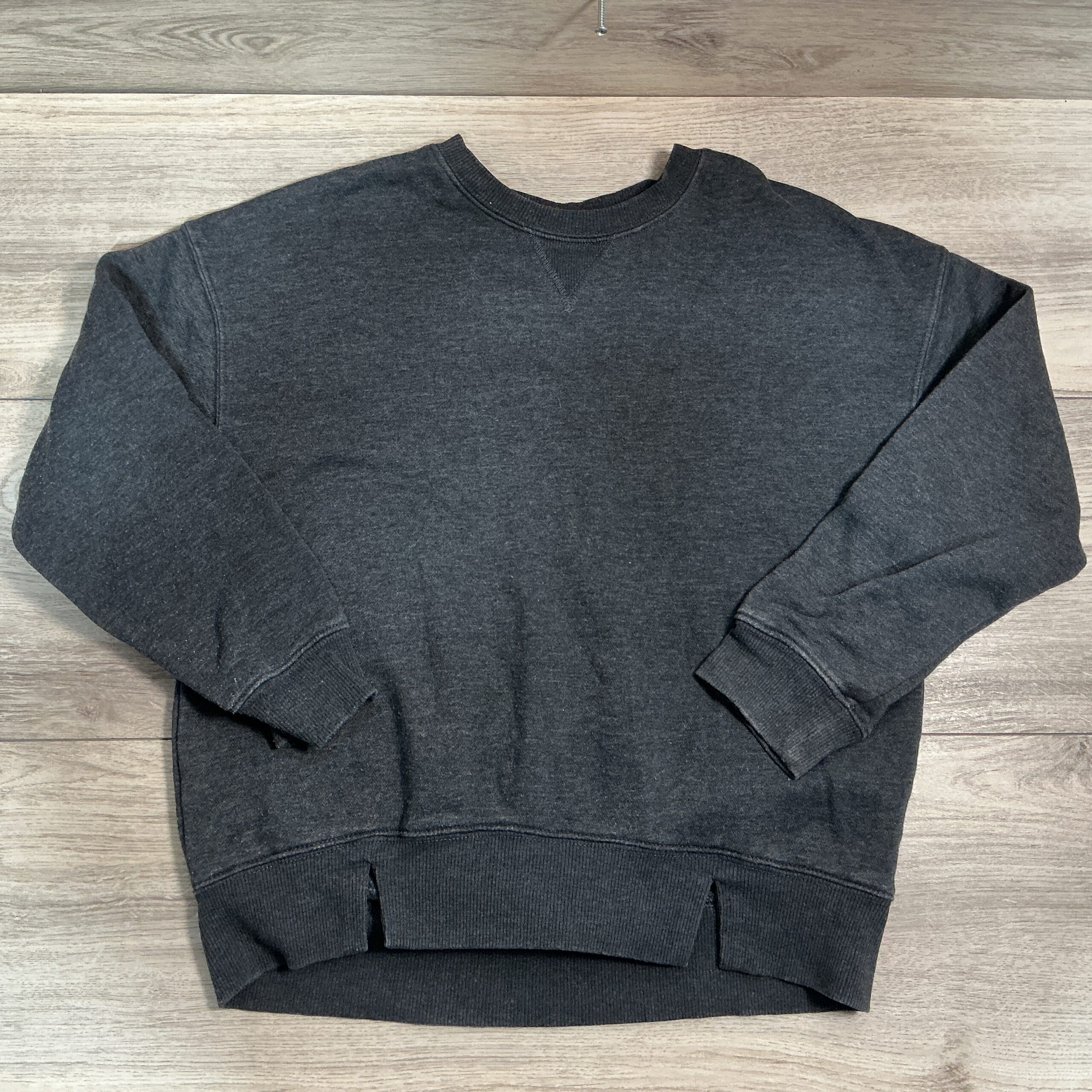 BOYS - Size 8 - Pullover