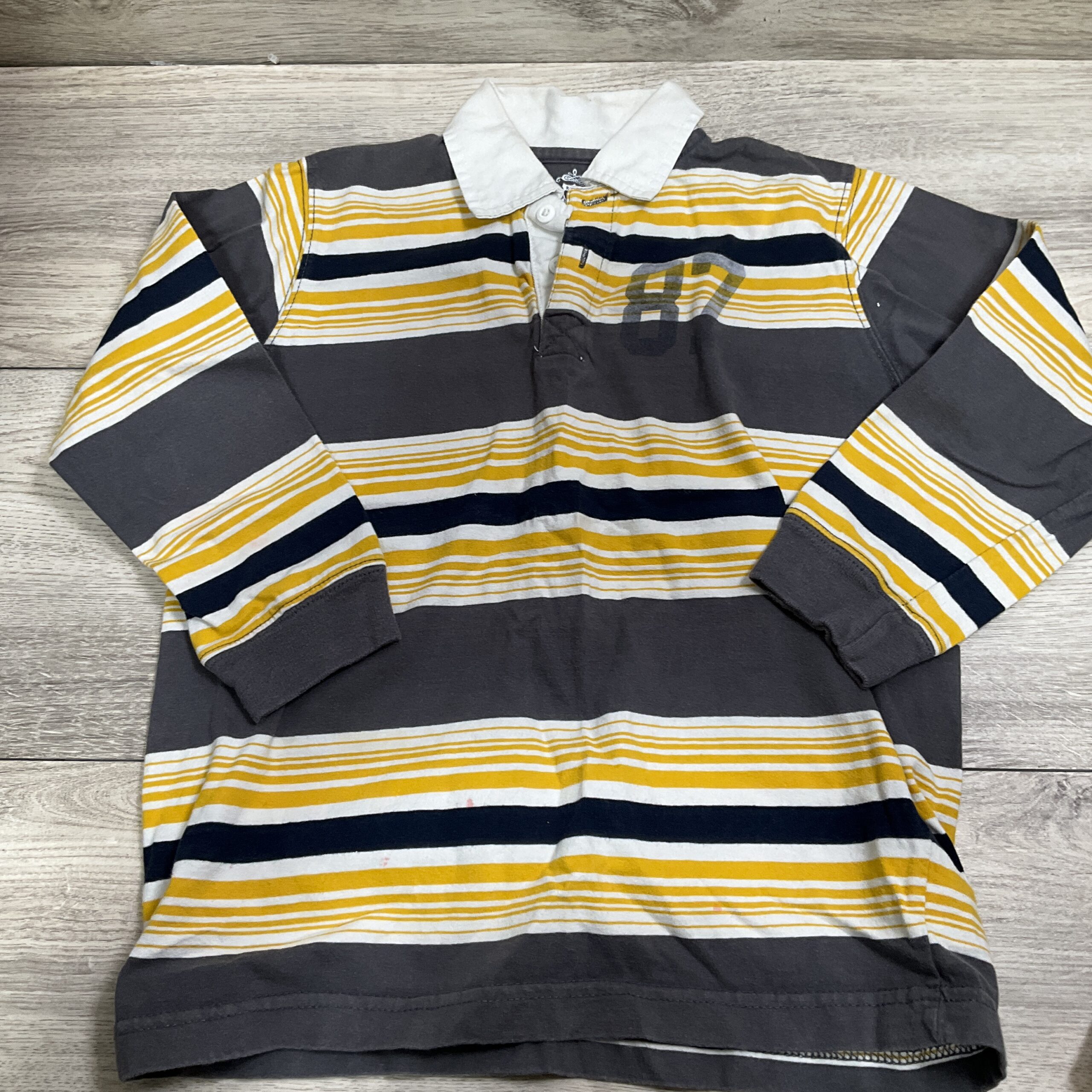 BOYS - Size 8 - Shirt