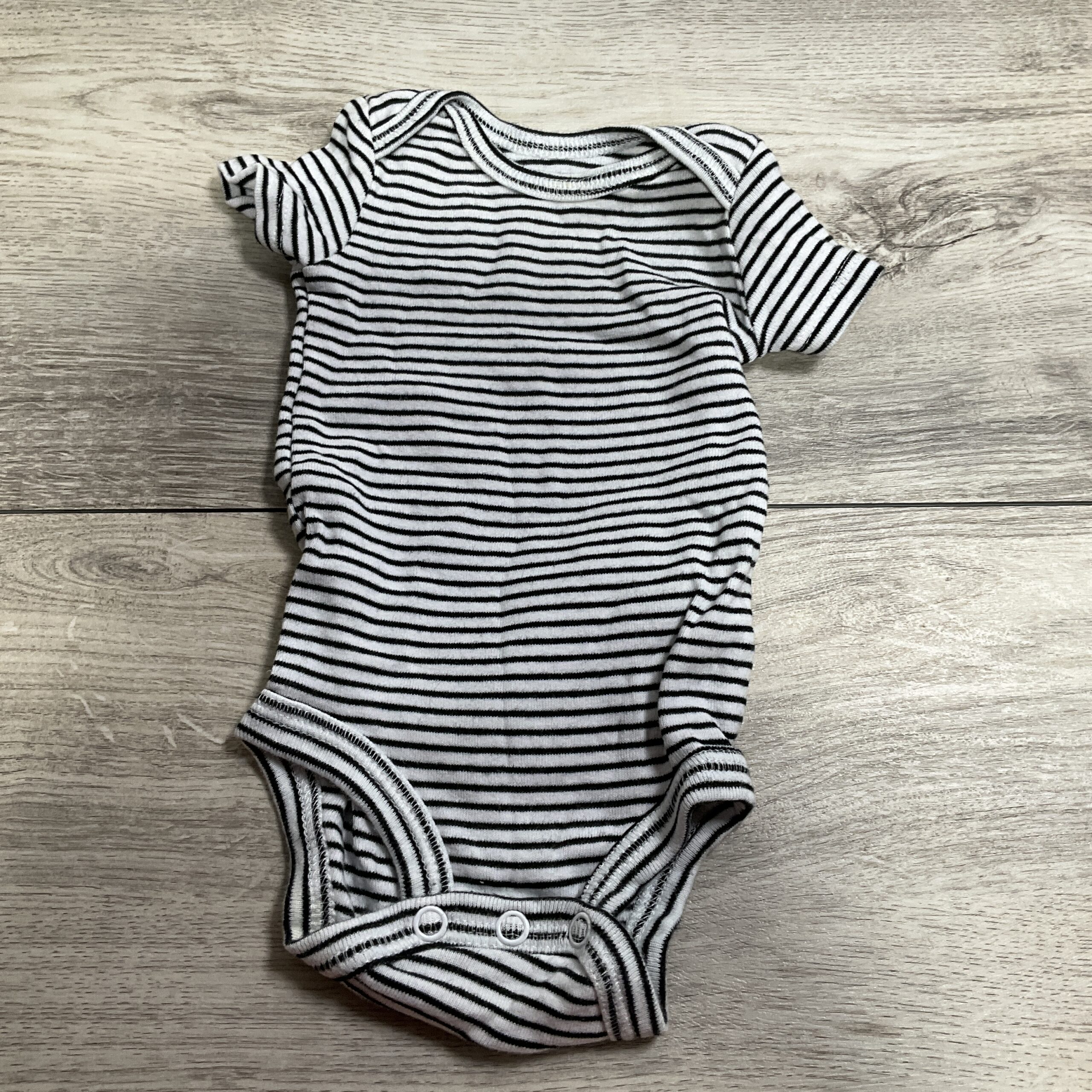 BOYS - Newborn - Onesie