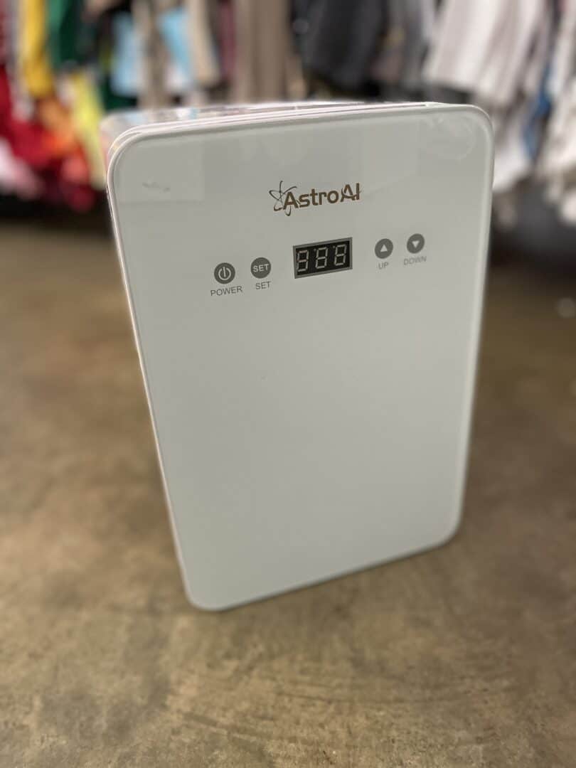 AstroAi Mini Room Fridge for Breastfeeding / Pumping