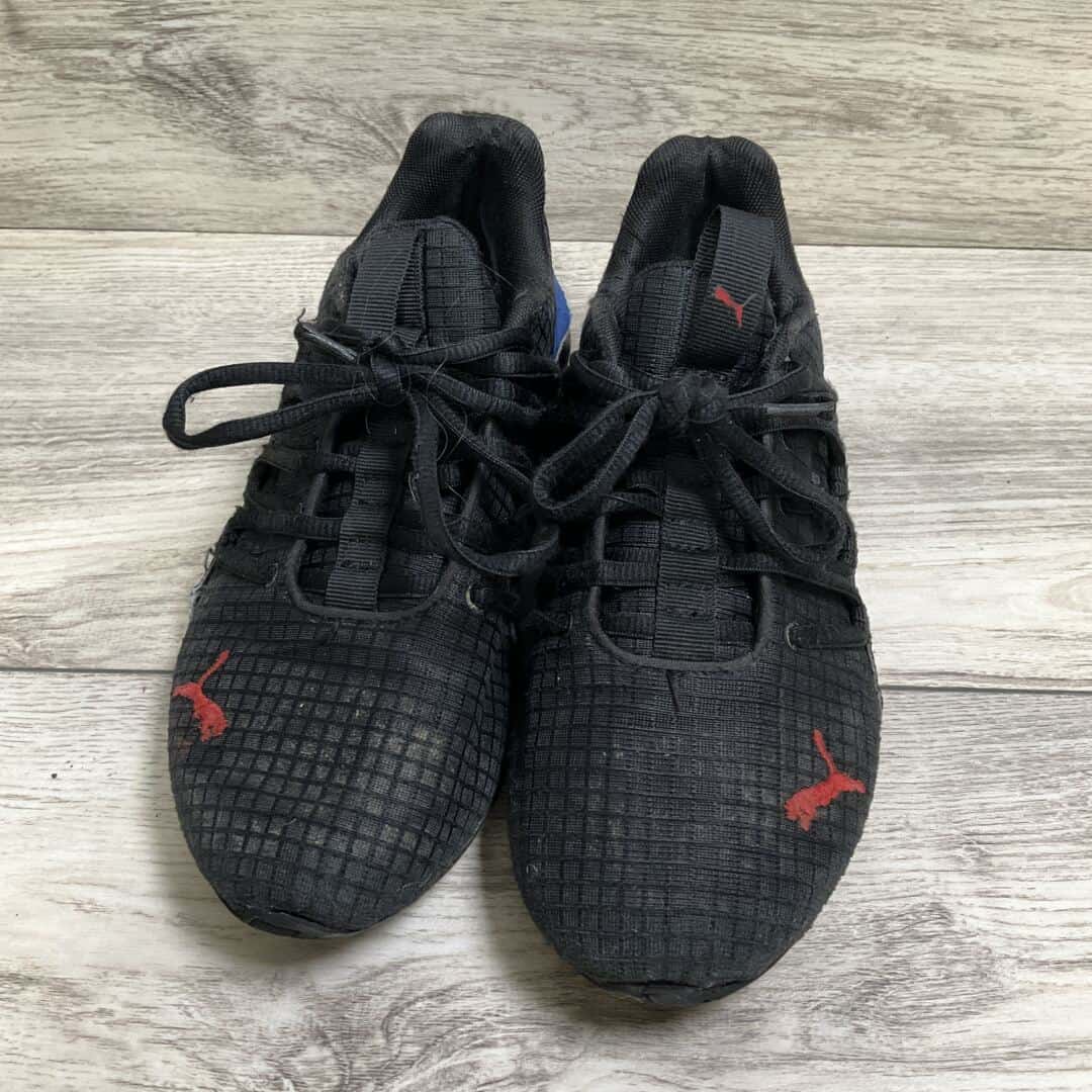 BOYS - Size 4 - Shoes